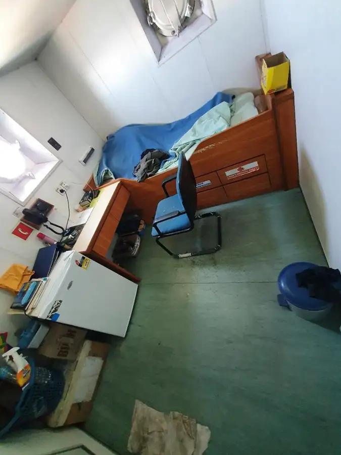 রিফার জাহাজ বিক্রির জন্য