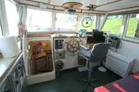 ক্রুজ জাহাজ বিক্রির জন্য