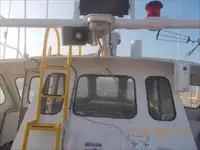 ক্রু বোট বিক্রির জন্য