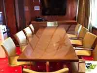 ক্রুজ জাহাজ বিক্রির জন্য