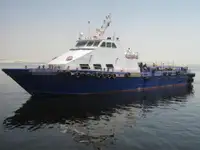 ক্রু বোট বিক্রির জন্য