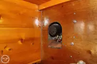 মাছ প্রক্রিয়াকরণ জাহাজ বিক্রির জন্য