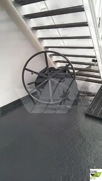 আবাসন বার্জ বিক্রির জন্য
