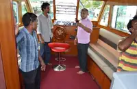 ক্রু বোট বিক্রির জন্য
