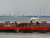 তেল/রাসায়নিক ট্যাঙ্কার বিক্রির জন্য