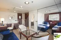 ক্রুজ জাহাজ বিক্রির জন্য