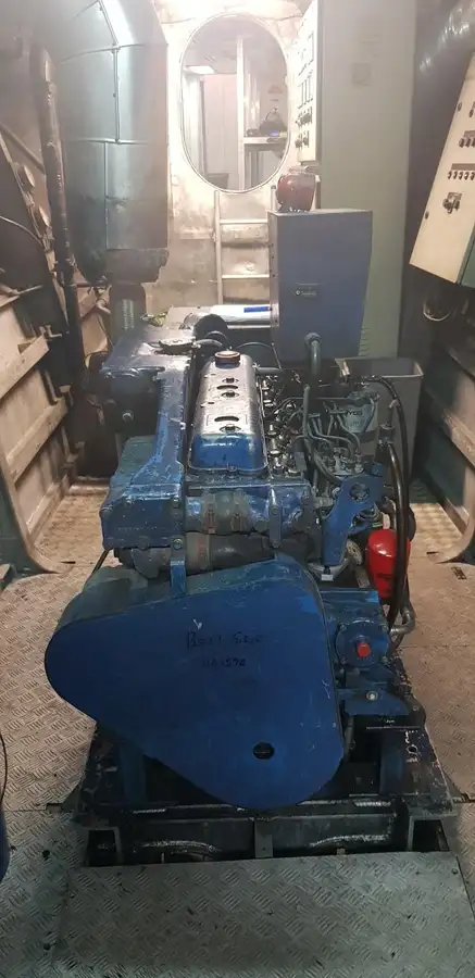 ফেরি জাহাজ বিক্রির জন্য