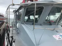 টহল নৌকা বিক্রির জন্য