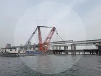 ক্রেন জাহাজ বিক্রির জন্য