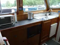 প্যাট্রোল বোট বিক্রির জন্য