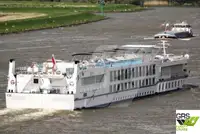 ক্রুজ জাহাজ বিক্রির জন্য