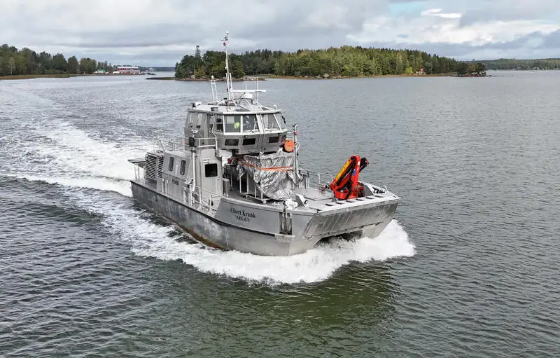 ক্যাটামারান বিক্রির জন্য