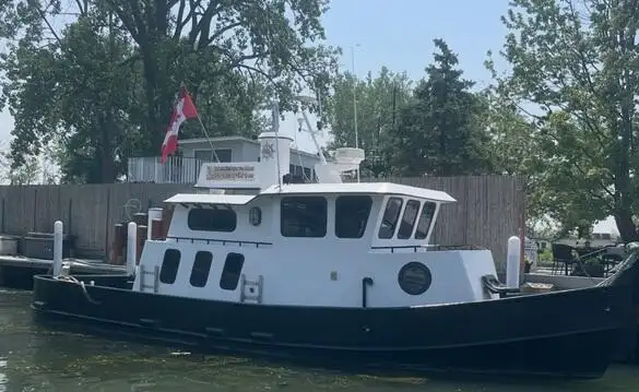 টাউবোট বিক্রির জন্য