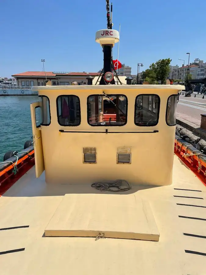 টাউবোট বিক্রির জন্য