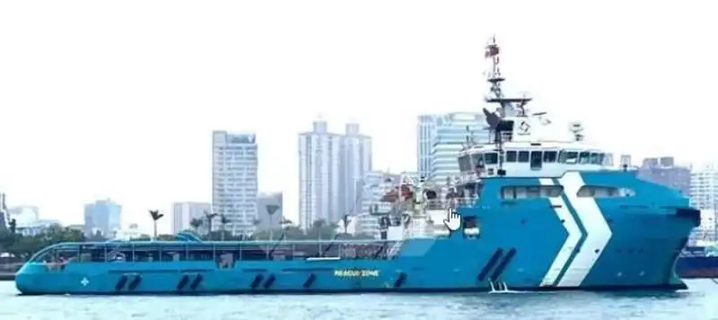 টাউবোট বিক্রির জন্য