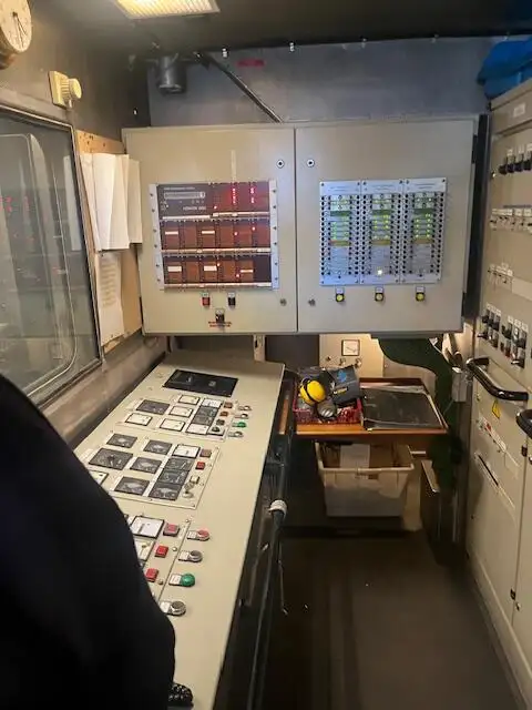 জরিপ জাহাজ বিক্রির জন্য