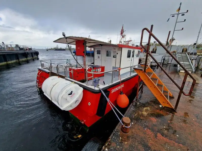 ক্যাটামারান বিক্রির জন্য