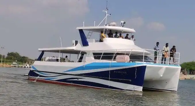 মোটর জাহাজ বিক্রির জন্য