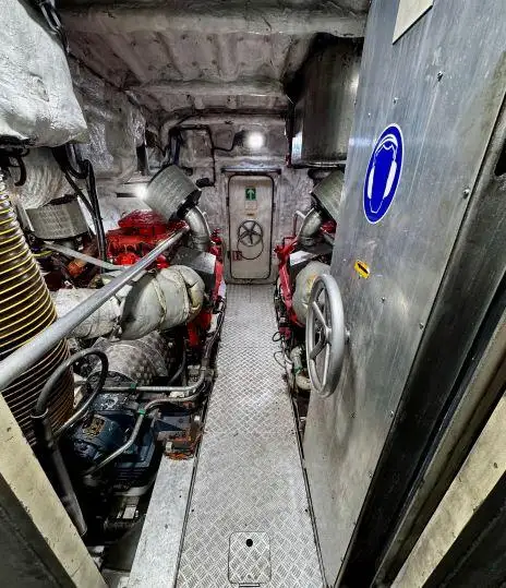 পাইলট নৌকা বিক্রির জন্য