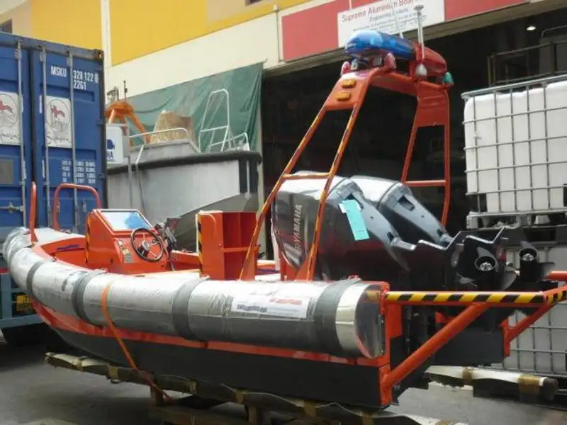 উদ্ধারকারী জাহাজ বিক্রির জন্য