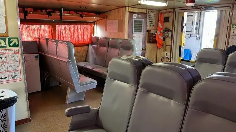 ক্রু বোট বিক্রির জন্য