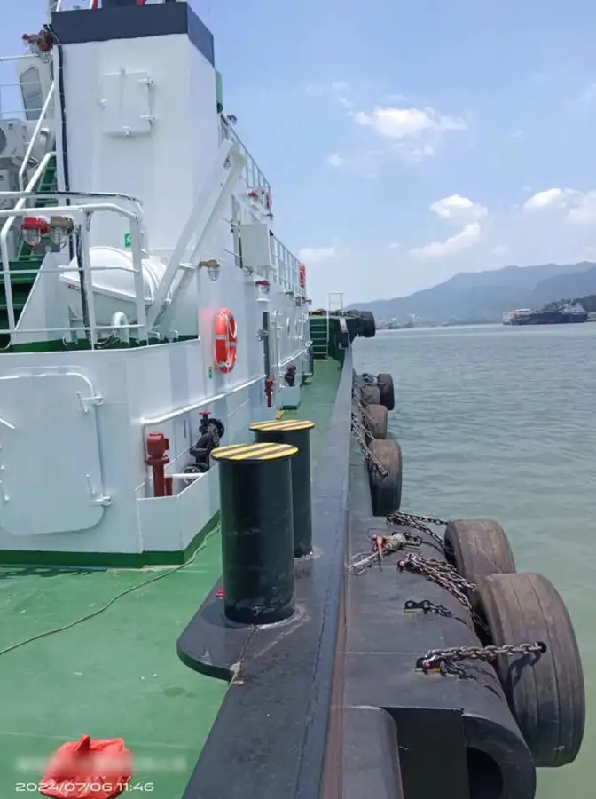 টাউবোট বিক্রির জন্য