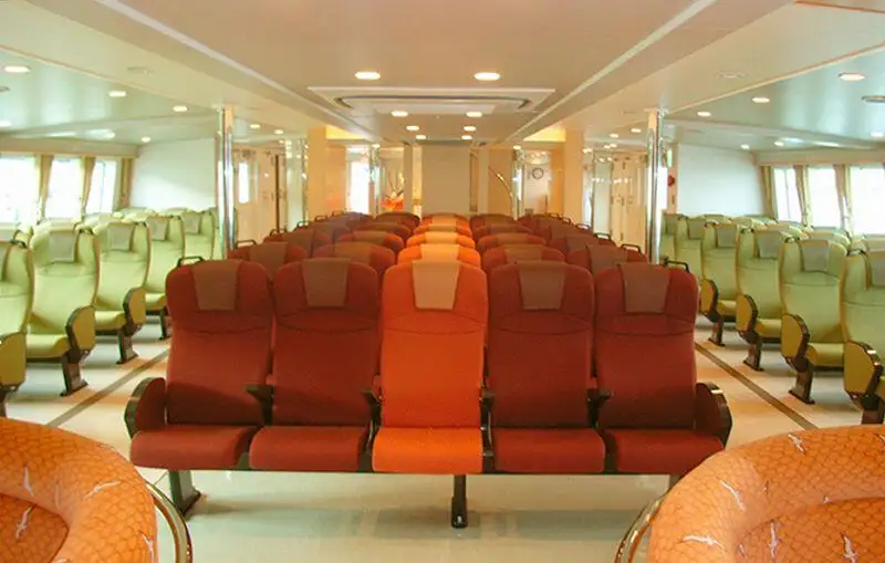 ক্যাটামারান বিক্রির জন্য