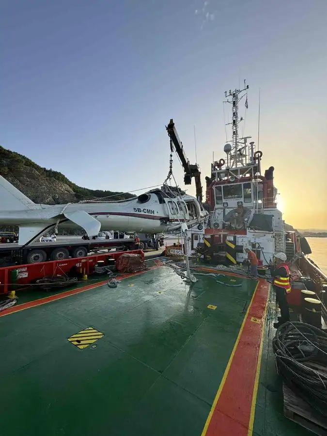 টাউবোট বিক্রির জন্য