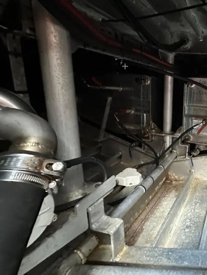 পাইলট নৌকা বিক্রির জন্য