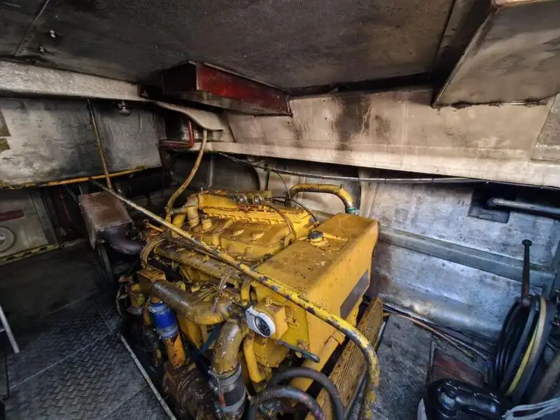 পাইলট নৌকা বিক্রির জন্য