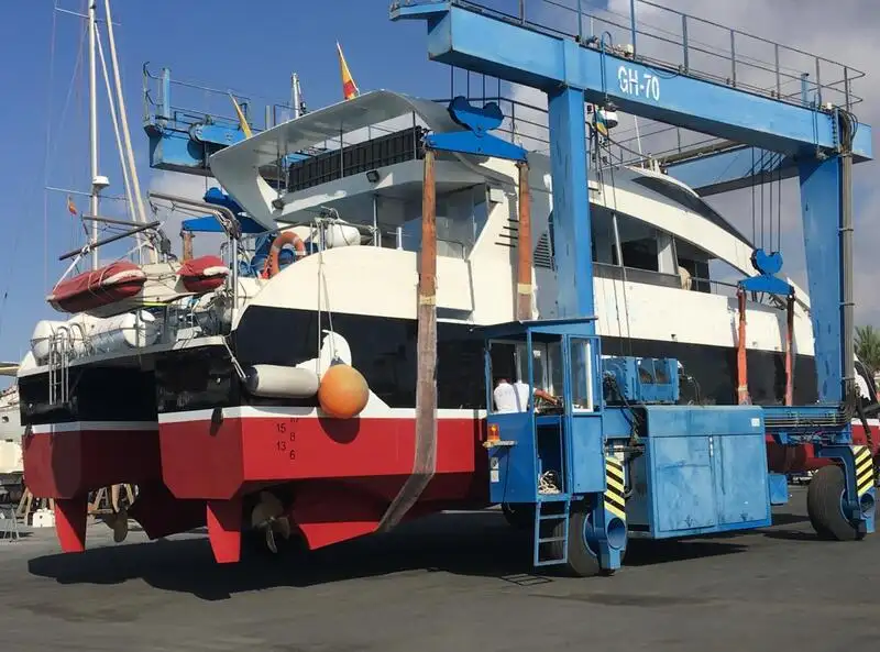 মোটর জাহাজ বিক্রির জন্য