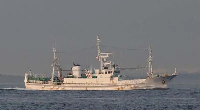 গবেষণা জাহাজ বিক্রির জন্য