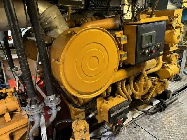 টাউবোট বিক্রির জন্য