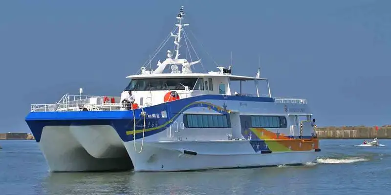 ক্যাটামারান বিক্রির জন্য