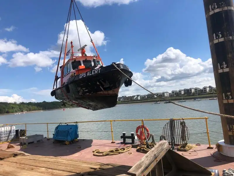 জরিপ জাহাজ বিক্রির জন্য