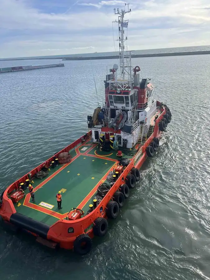 টাউবোট বিক্রির জন্য