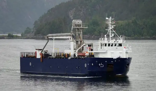 Reefer ship for sale