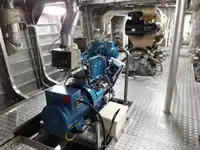 ক্রু বোট বিক্রির জন্য