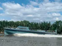 ক্রু বোট বিক্রির জন্য
