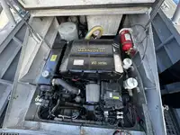 টহল নৌকা বিক্রির জন্য