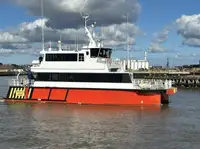 ধারক জাহাজ বিক্রির জন্য