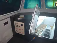 ক্রু বোট বিক্রির জন্য