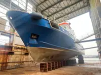 টহল নৌকা বিক্রির জন্য