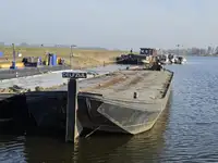বার্জ বিক্রির জন্য
