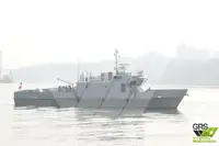 টহল নৌকা বিক্রির জন্য