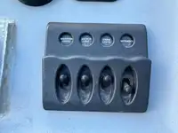 টহল নৌকা বিক্রির জন্য