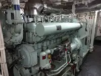 টহল নৌকা বিক্রির জন্য