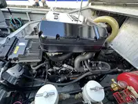 টহল নৌকা বিক্রির জন্য